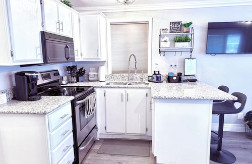 Lake Havasu City House | Cozy 1-Bdr Park Model Home on the Island