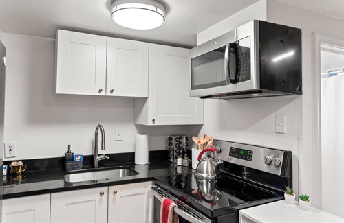 Central City Apartment | Cozy 1 Bed, 1 Bath - Near Downtown and U of U.
