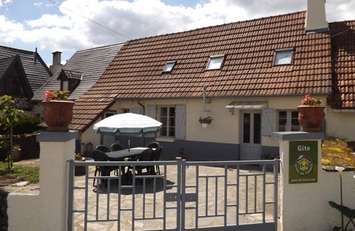 Arnac Cottage | Cozy 1-Bed Cottage Near Enchanet Lake with Garden, BBQ, Wi-Fi, and Close to Activities