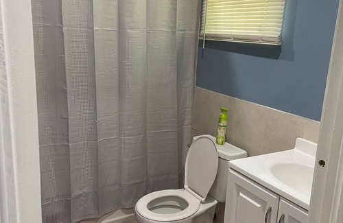 Nassau Apartment | Cozy 1 Bedroom 1 Bath Studio with Kitchenette Unit 1nSleeps 2