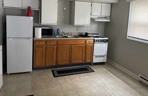 Kingston Apartment | Cozy 1 bedroom 1 bath