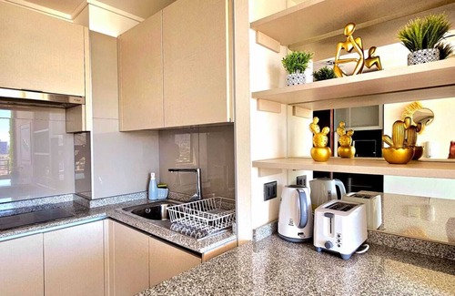 Barrio Italia Apartment | Cozy 1 bedroom 1 bathroom apartment with sofa bed.