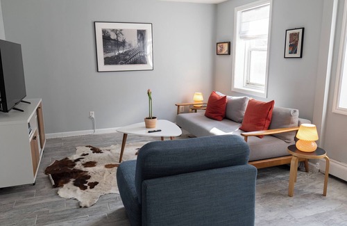 Harsimus Cove Apartment | Cozy 1-bedroom apartment in brilliant Jersey City with WiFi, AC