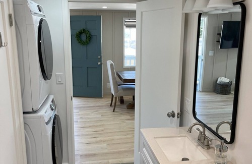 La Selva Beach Apartment | Cozy 1-bedroom apartment in La Selva Beach walking distance to the Beach