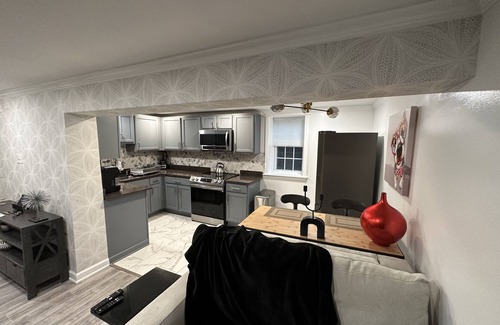 Park View Apartment | Cozy 1-bedroom apartment with AC and WiFi in welcoming Washington