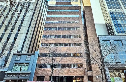 Wilmington Apartment | Cozy 1-bedroom apartment with AC, fitness room in chic downtown Wilmington