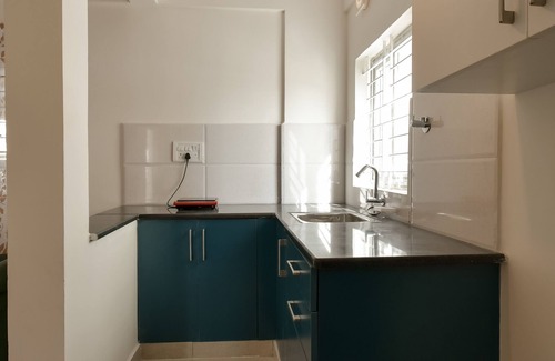 Palm Meadows Apartment | Cozy 1-bedroom apartment in charming Bengaluru with WiFi, AC