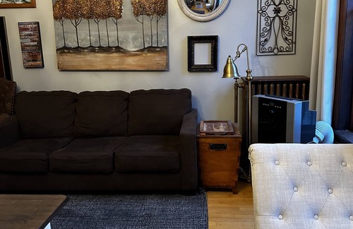Marquette Apartment | Cozy 1-bedroom apartment with WiFi, AC in adorable Marquette