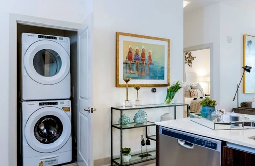 Grantville Apartment | Cozy 1-bedroom apartment with fitness room, WiFi, washer/dryer, pool, theater