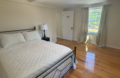 Cherry Valley Apartment | Cozy 1-bedroom apartment in charming Worcester with WiFi, AC