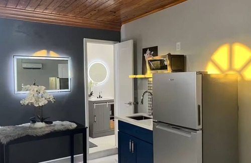 Greening Glade Apartment | Cozy 1-bedroom apartment in nice Freeport with AC, WiFi