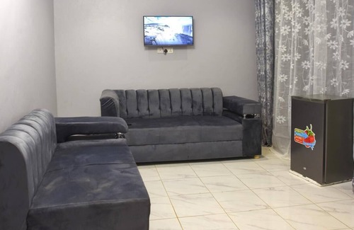 Munyonyo Apartment | Cozy 1-bedroom apartment with WiFi , cleaning in lovely Munyonyo Kibiri