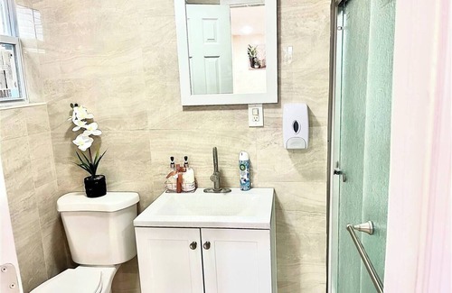 East New York Apartment | Cozy 1-bedroom apartment in lovely Brooklyn Near JFK