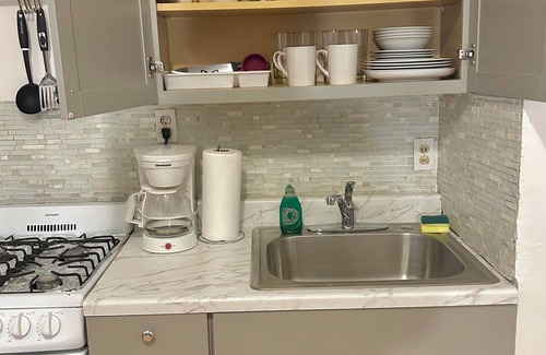 Queens Apartment | Cozy 1-Bedroom Apartment in Brooklyn Near Williamsburg
