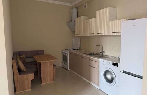 Kentron Apartment | Cozy 1-bedroom apartment in charming Yerevan with AC, WiFi