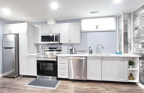 Caledon Apartment | Cozy 1-bedroom apartment with AC, WiFi in welcoming Caledon