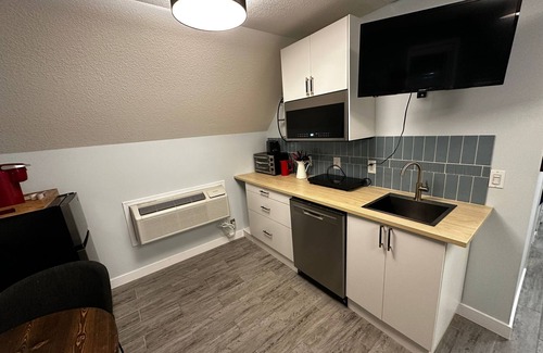 Canmore Apartment | Cozy 1 bedroom apartment in Canmore Rockies. 3 sister view from bedroom window