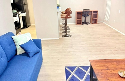 Addison Apartment | Cozy 1-bedroom apartment near tollway and hospital