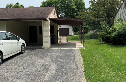 Bedford Apartment | Cozy 1-bedroom apartment in terrific Bedford with AC, WiFi