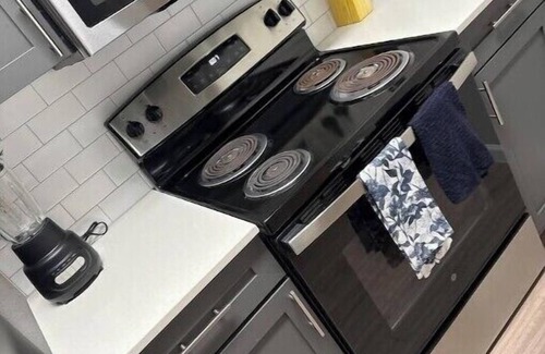 George Bush Park/Eldridge Apartment | Cozy 1-bedroom apartment in fantastic Houston with WiFi, AC, fitness room.