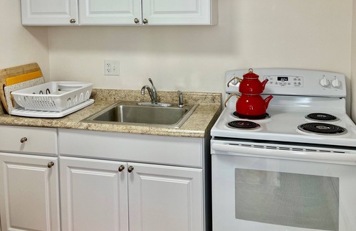 Melrose Apartment | Cozy 1-bedroom apartment in charming Melrose with WiFi, AC