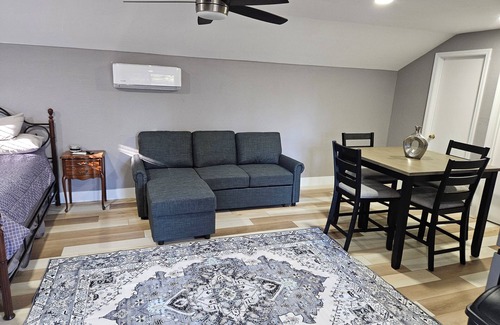 Croft Apartment | Cozy 1-bedroom apartment in welcoming Pioneer with WiFi, AC. Close to Kirkwood.