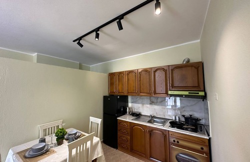 Durres Apartment | Cozy 1-bedroom apartment with AC and WiFi in beach are of Durrës