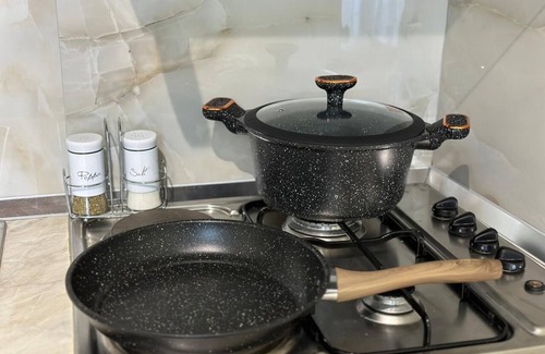 Durres Apartment | Cozy 1-bedroom apartment with AC and WiFi in beach are of Durrës