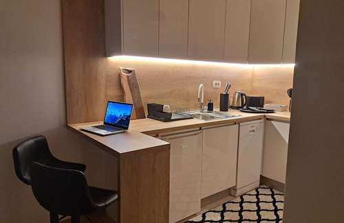 Mostar Apartment | Cozy 1-bedroom apartment in brilliant Mostar with AC, WiFi