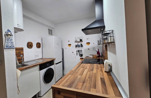 Puig Apartment | Cozy 1-bedroom apartment in lovely VC with WiFi, fitness room