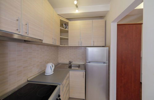 Centar Apartment | Cozy 1-Bedroom Apartment, Walking Distance to the Beach No. 5