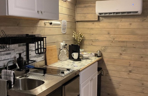 Crisp Apartment | Cozy 1-bedroom apartment in Ayden located in our home with its own entrance.