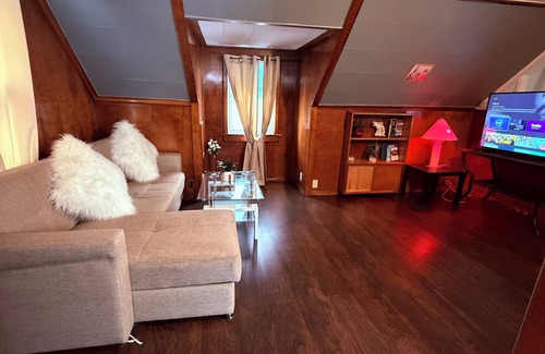 Alden Manor Apartment | Cozy 1-bedroom apartment in enjoyable Elmont with AC, WiFi