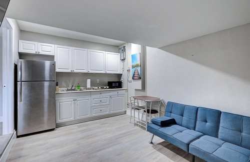 Richmond West Apartment | Cozy 1-bedroom apartment in delightful Miami with Wi-Fi, AC