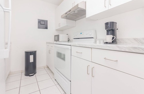 Edgewater Apartment | Cozy 1-bedroom apartment in fantastic Miami