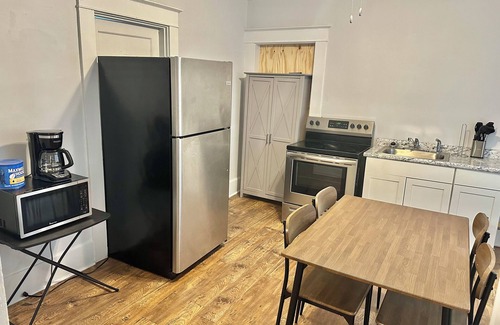Leinkauf Apartment | Cozy 1-bedroom apartment in enchanting Mobile with WiFi, AC