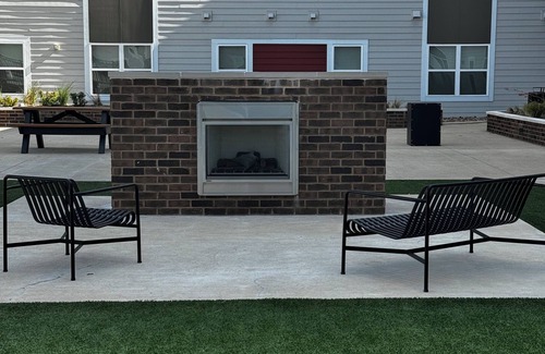 Plano Apartment | Cozy 1-bedroom apmt, great city view with fitness room, WiFi & Elevator Plano