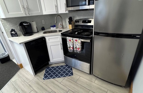 West Babylon Apartment | Cozy 1-bedroom apt in superb West Babylon with WiFi, Central AC/Heat, 2nd Floor