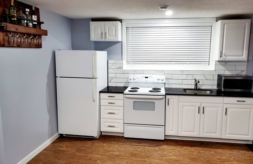 Calgary House | Cozy 1 bedroom basement suite