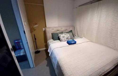 Cagayan de Oro Condo | Cozy 1-bedroom condo with WiFi, AC in Uptown, Cagayan de Oro City
