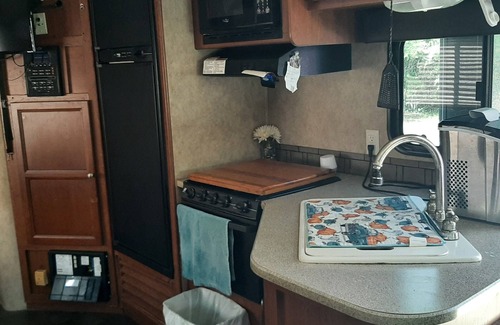 High Springs House | Cozy 1-bedroom camper in nice High Springs with AC