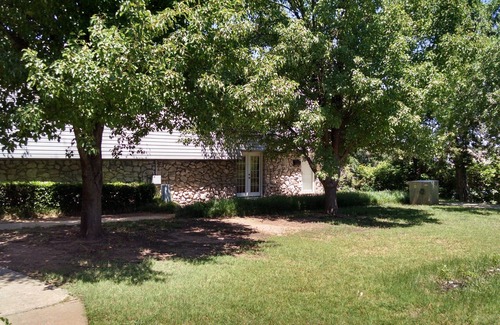 Central Oklahoma City Condo | Cozy 1-bedroom condo in amazing Oklahoma City with WiFi, AC