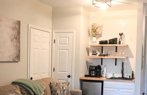 Branson West Condo | Cozy 1-bedroom condo with WiFi, fitness room in lovely Branson West