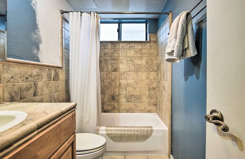 Sunset Park Condo | Cozy 1-bedroom condo with WiFi, AC in superb Santa Monica