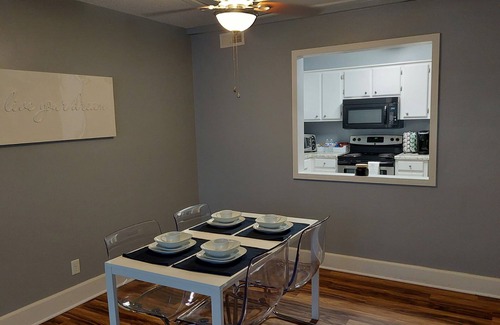 Spartanburg Condo | Cozy 1-bedroom condo in vibrant downtown Spartanburg close to baseball park!