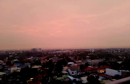 Las Pinas Condo | Cozy 1-bedroom condo with Golden Hour balcony view and WiFi