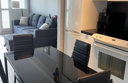 Wellington Place Condo | Cozy 1-bedroom condo with WiFi, fitness room in brilliant Toronto