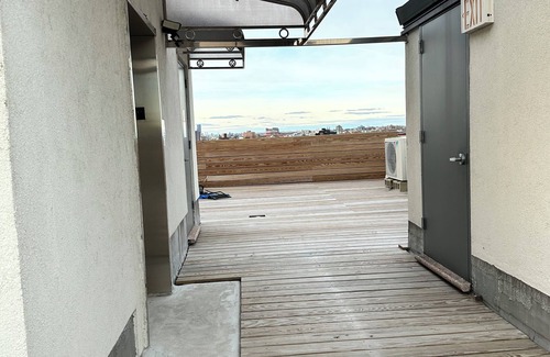 Ocean Hill Condo | Cozy 1-bedroom condo with rooftop
