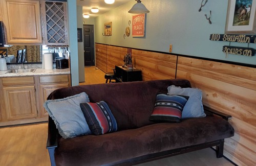 Ruidoso Condo | Cozy 1-bedroom condo with WiFi, AC in marvelous Ruidoso