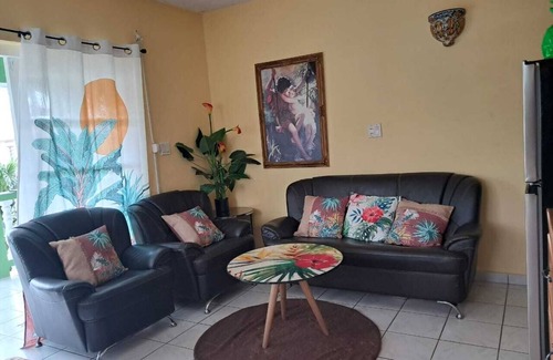 St. Peters Cottage | Cozy 1-Bedroom Cottage with Peaceful Garden Patio